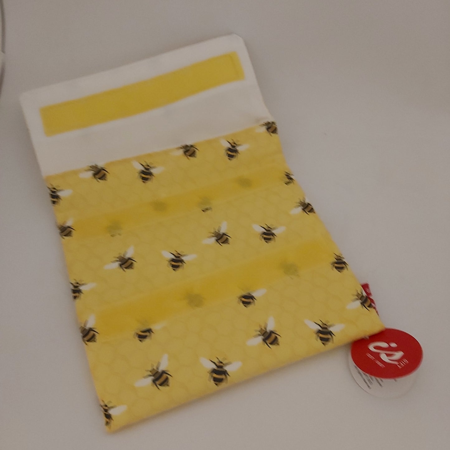 isGift Bee Design Reusable Sandwich Bag