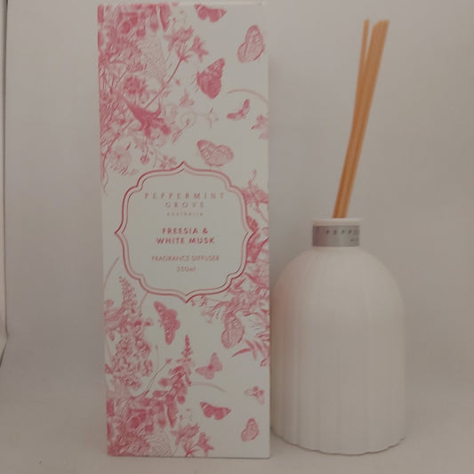 Peppermint Grove Freesia & White Musk Room Diffuser 350ml