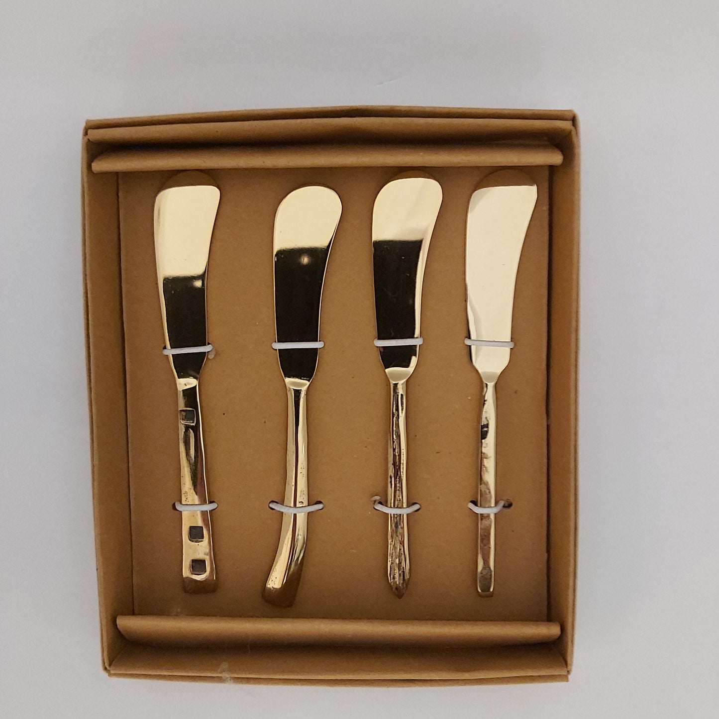 H&G Living Brass 4 Piece Spreader Set